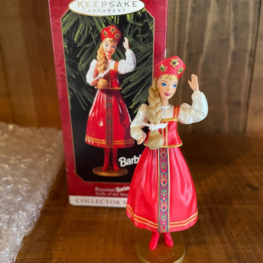 Hallmark Keepsake Ornament Russian Barbie Dolls of the World #4 in Series MINT